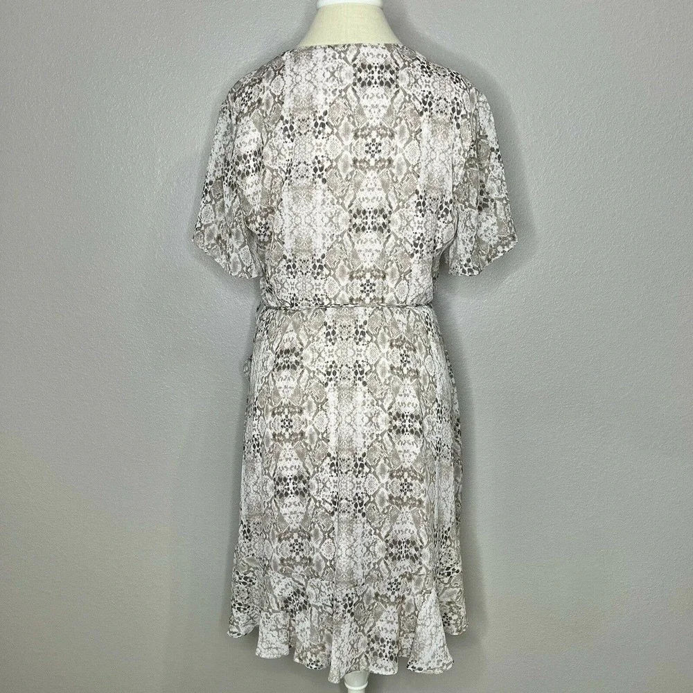All in Favor ISABELLA Neutral Beige Snakeskin Short Sleeve Wrap Dress XL NWT - Picture 7 of 14